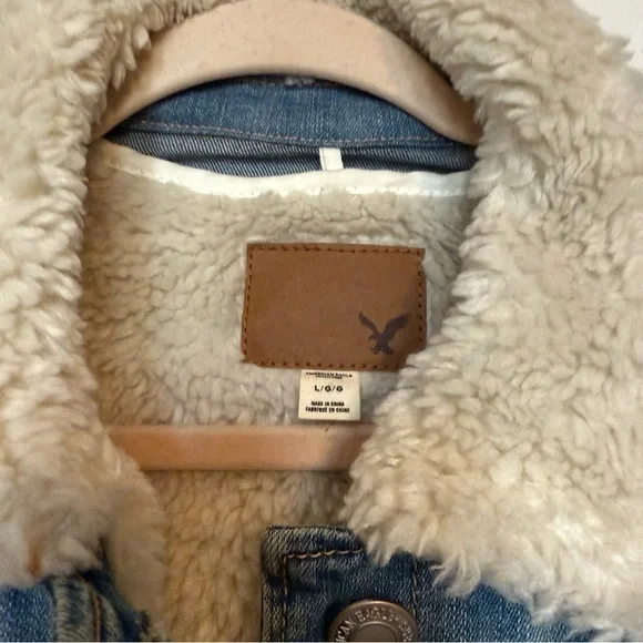 AEO Denim Jacket with Faux Fur Lined Body - Picture 3 of 5